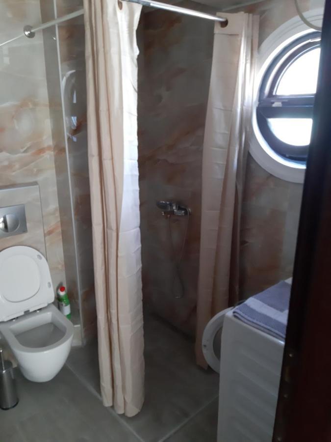 Kosmos Service Apartment City Center 1 With Additional Cost Parking Thessaloníki Exteriör bild